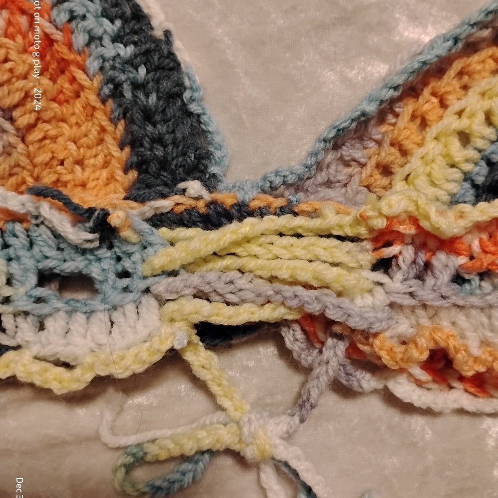Handmade crochet festival top - Picture 5 of 9